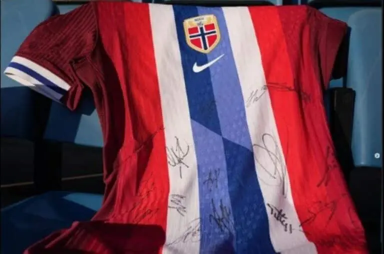 Camiseta de futebol da Noruega