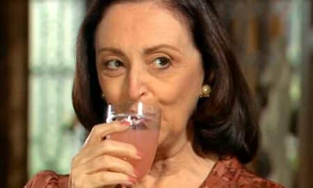 Debora Novela Alma Gemea