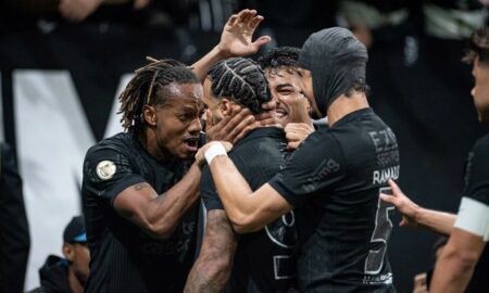 Depay Corinthians