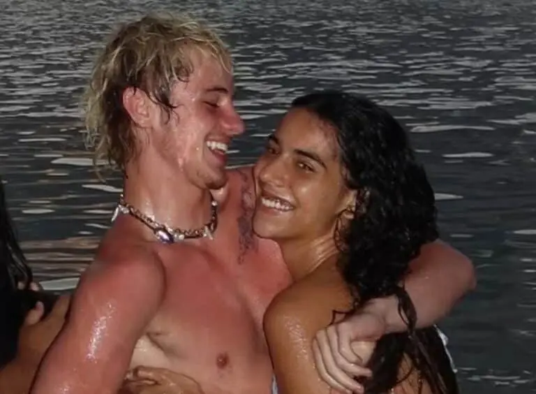 Juliano Floss e Marina Sena