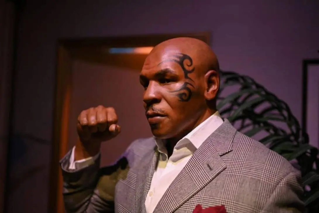Mike Tyson retorna aos ringues aos 58 anos contra Jake Paul em duelo histórico