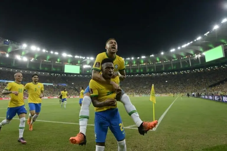 Neymar e Vini Jr