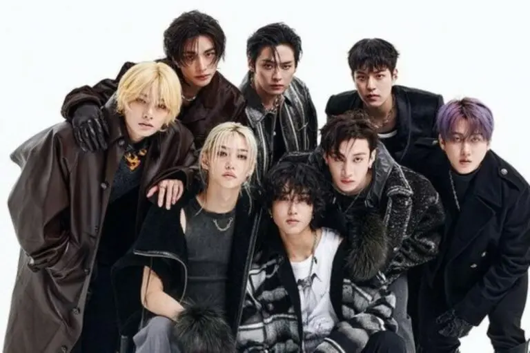 Stray Kids