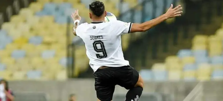 tiquinho soares botafogo