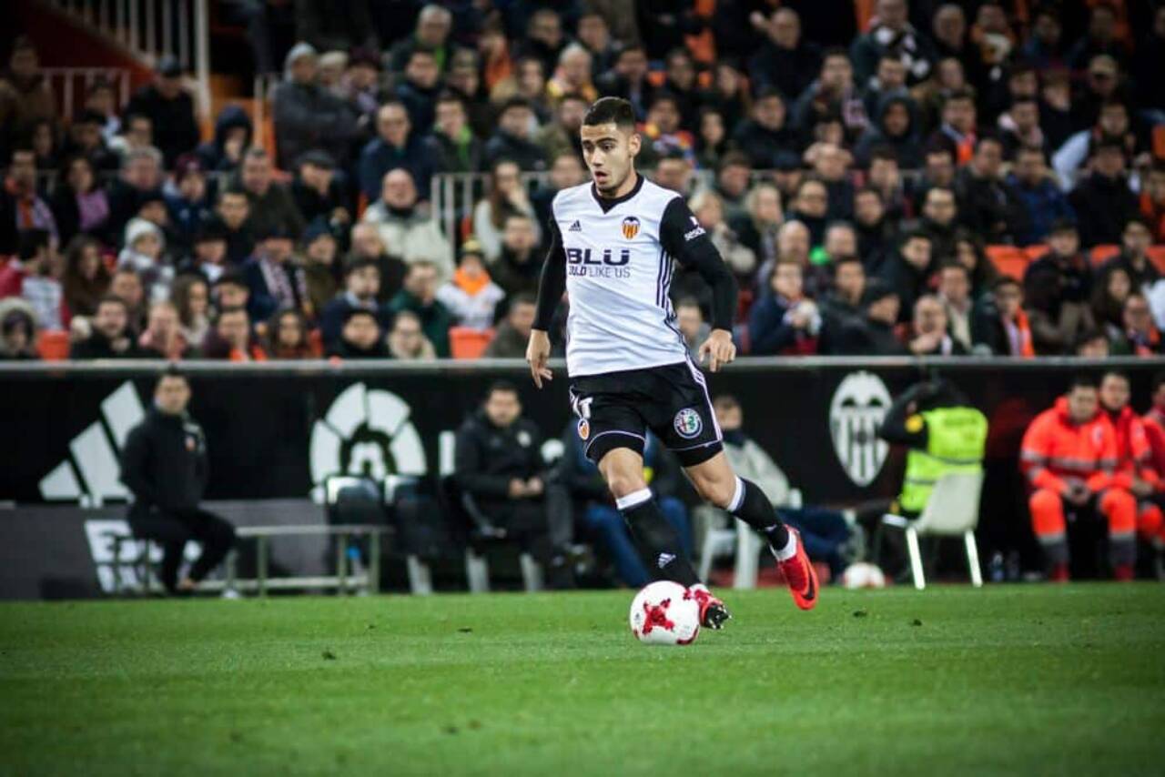 Palmeiras oferece 20 milhões de euros por Andreas Pereira e Fulham ganha tempo para decidir