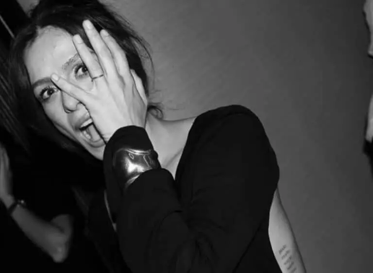 Atriz Ozge Ozpirincci