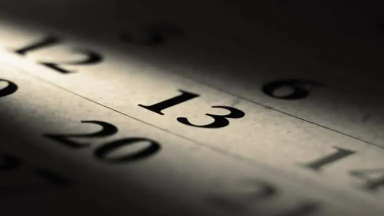 Calendário sexta-feira 13
