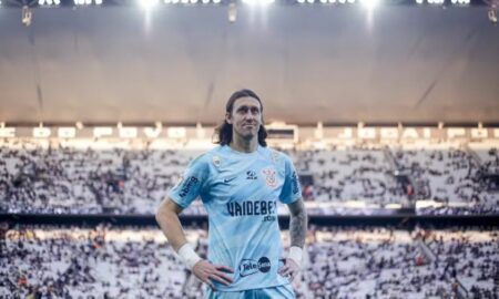 Cássio em ação pelo Corinthians na Neo Química Arena