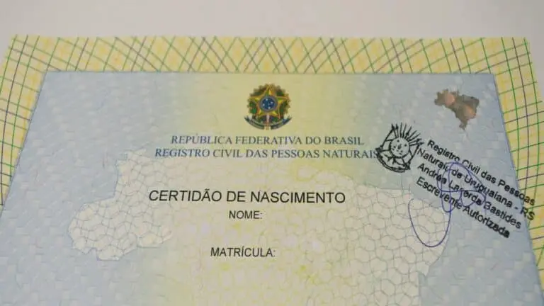 Certidão de Nascimento