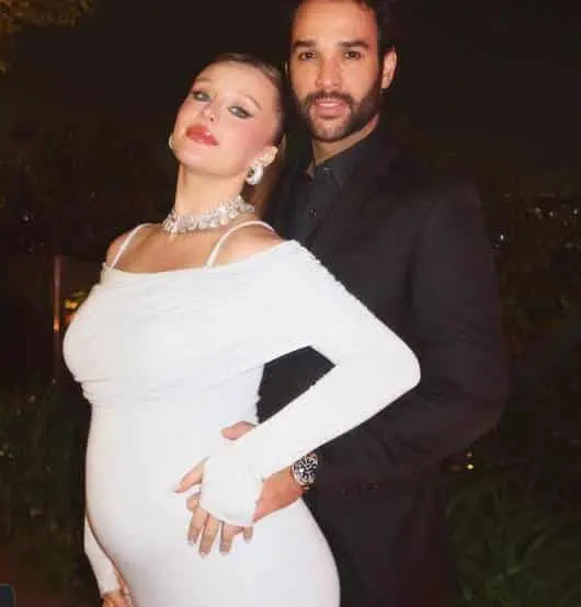 Duda Reis e marido