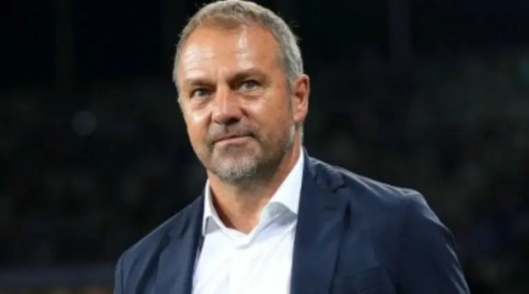 Hansi Flick enfrenta desafios no Barcelona após queda de desempenho na LaLiga