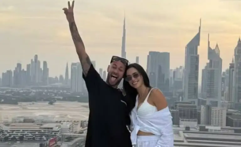 Neymar posta foto com Bruna Biancardi