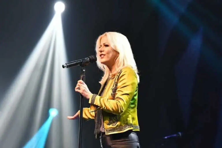 Paula Toller