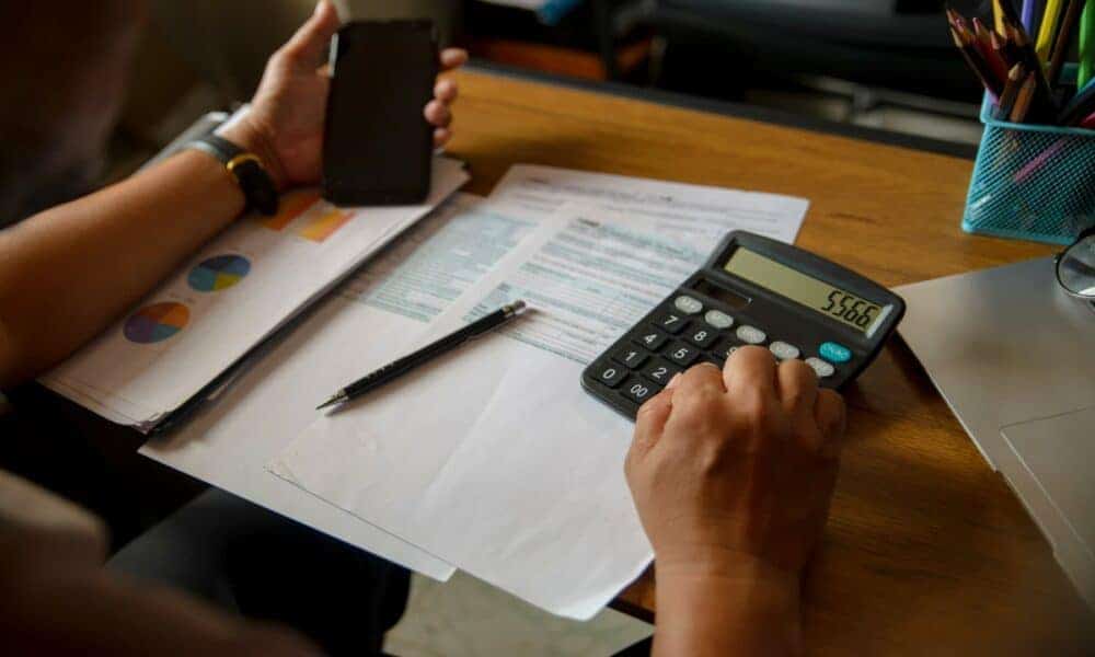 Avanços do crédito digital impulsionam acesso a financiamento para milhões de pessoas em 2025 com novas soluções