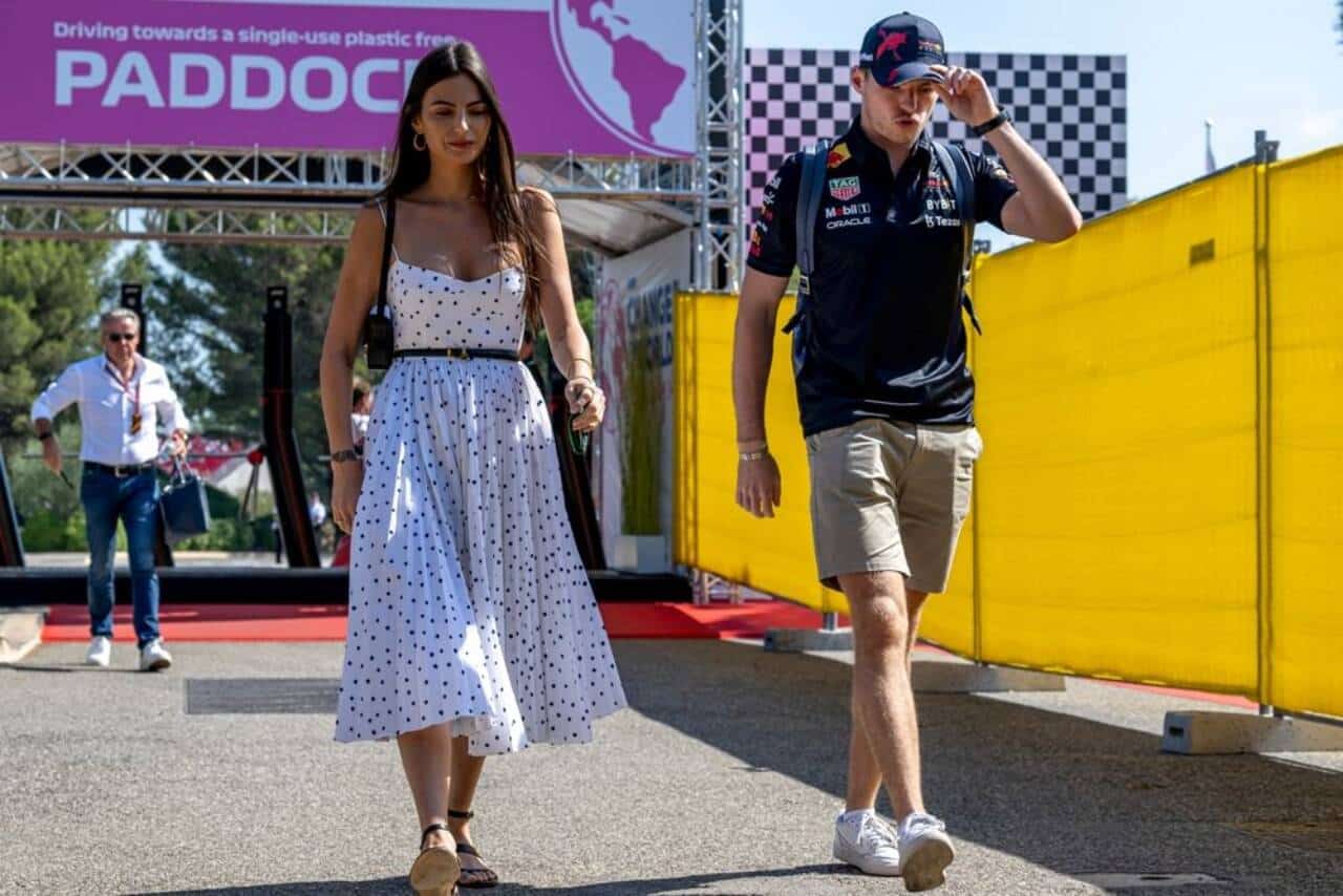 Namorado da brasileira Kelly Piquet, Max Verstappen brilha na Fórmula 1 com ganhos de US$ 70 milhões e solidifica laços com família Piquet no automobilismo