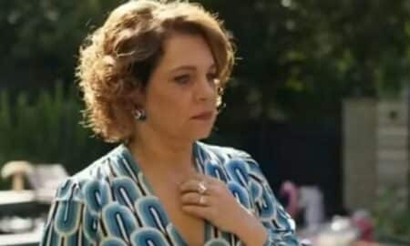 Violeta volta por Cima
