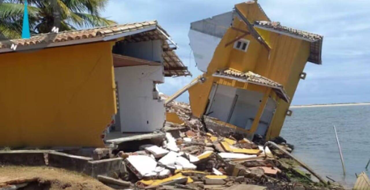 Erosão costeira destrói casas e ameaça 68 km do litoral de Sergipe: causas e soluções emergentes
