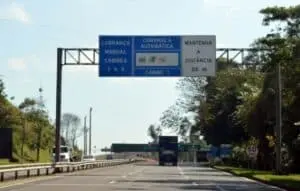 Câmara aprova fim de pontos na CNH por falta de pagamento de pedágio: mudanças no trânsito em 2024
