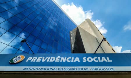 Prédio do Instituto Nacional do Seguro Social. Edfício sede do INSS. Fachada do INSS. Setor de autarquia sul Foto: Rafa Neddermeyer/Agência Brasil