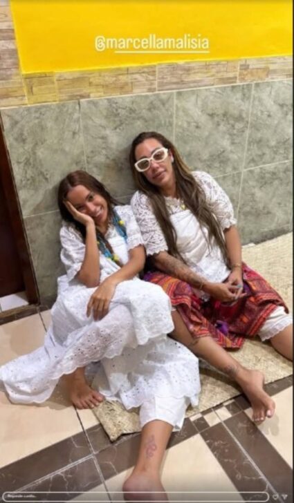 Anitta em terreiro