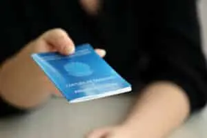 Trabalhador pode recuperar parcelas do seguro-desemprego em 2026; veja regras