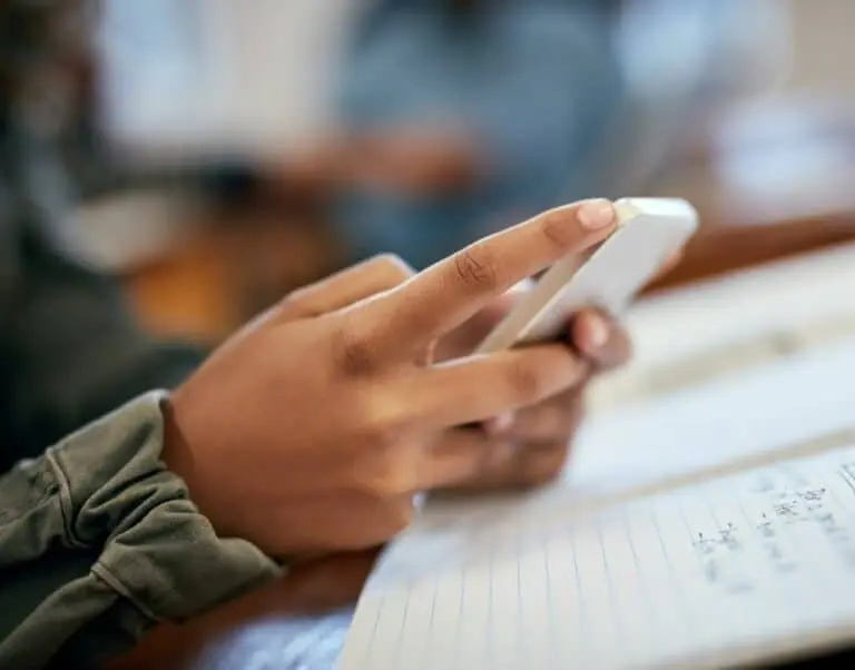 Celular na escola