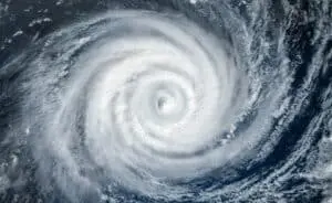 Alerta de ciclone bomba: ventos de 100 km/h atingem estados do sul e centro-sul do Brasil