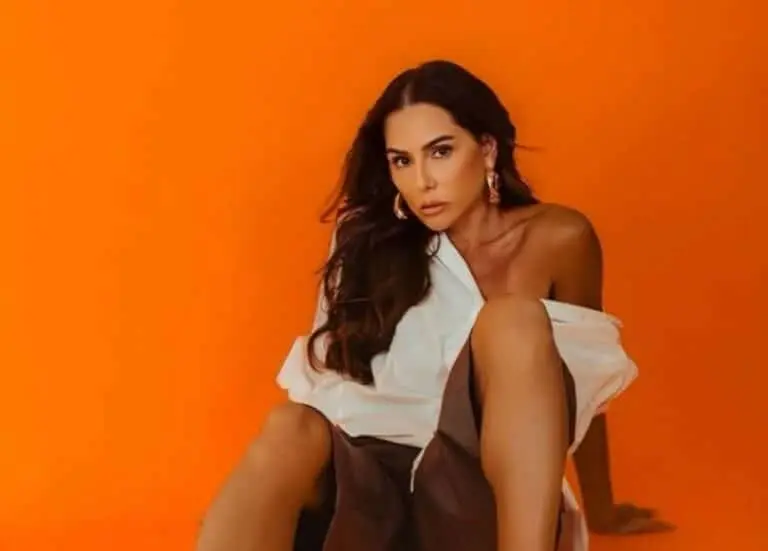 Deborah Secco