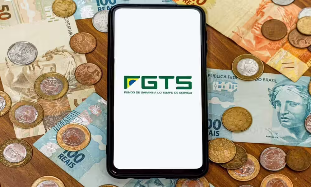 Caixa libera até R$ 3 mil em consignado para CLT negativado com FGTS como garantia em 2025