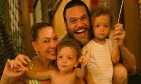 Fabiula Nascimento e Emilio Dantas com os filhos