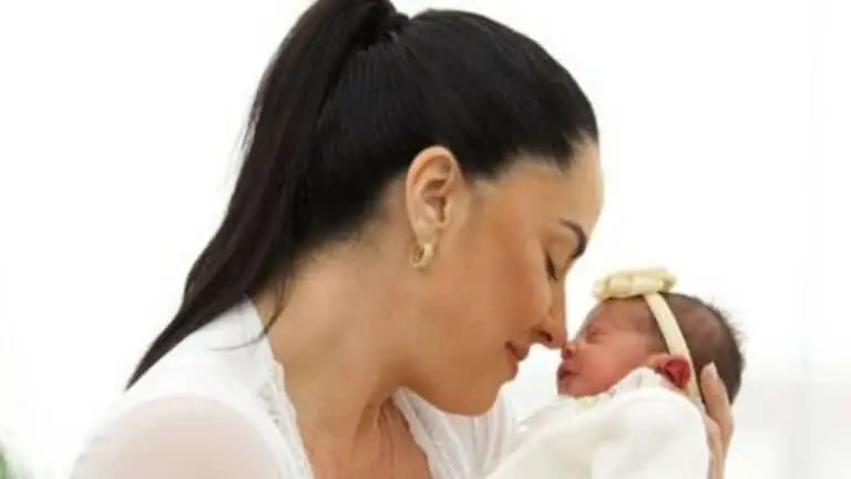 Graciele Lacerda com sua filha