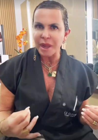 Gretchen sem o mega hair