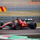 Hamilton bate durante teste da Ferrari