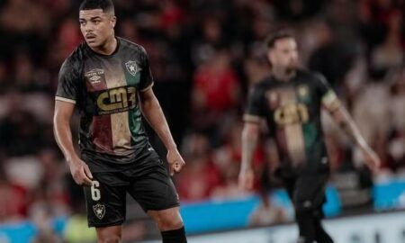 Igor Jesus em ação pelo Estrela da Amadora
