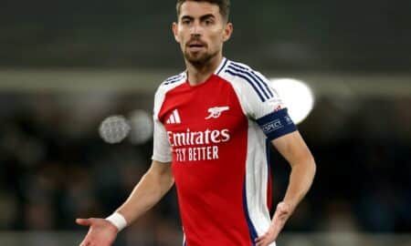 Jorginho em jogo pelo Arsenal