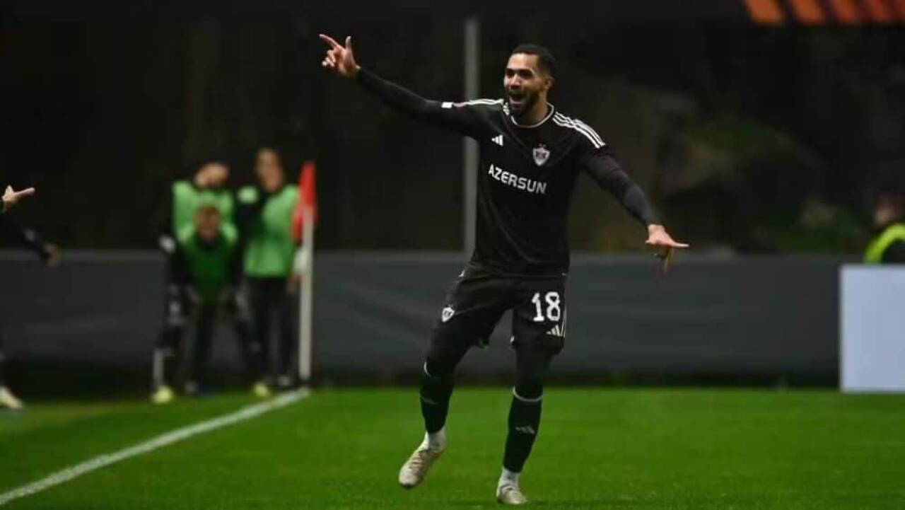 Flamengo intensifica negociações por Juninho e busca acordo milionário com Qarabag