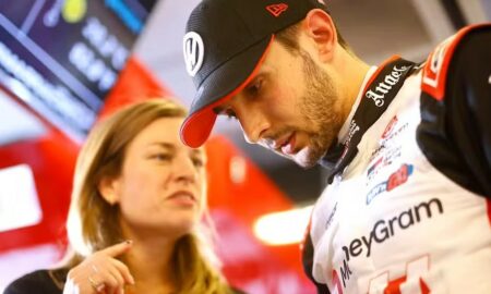 Laura Muller e Esteban Ocon na Haas