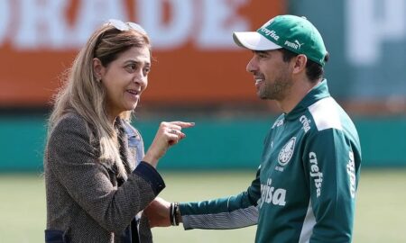 Leila Pereira, presidente do Palmeiras, conversa com Abel Ferreira