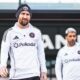 Lionel Messi e Luis Suárez na reapresentação do Inter Miami para a temporada 2025