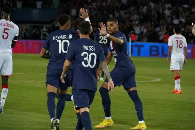 Messi, Neymar e Mbappé PSG