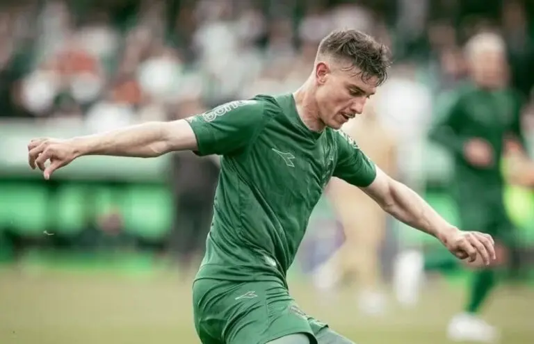 Natanael, lateral do Coritiba