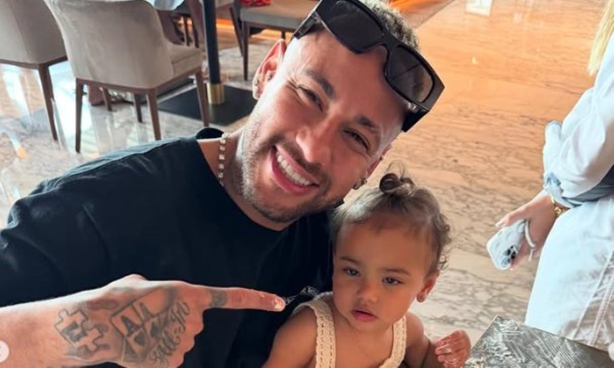 Neymar e Mavie