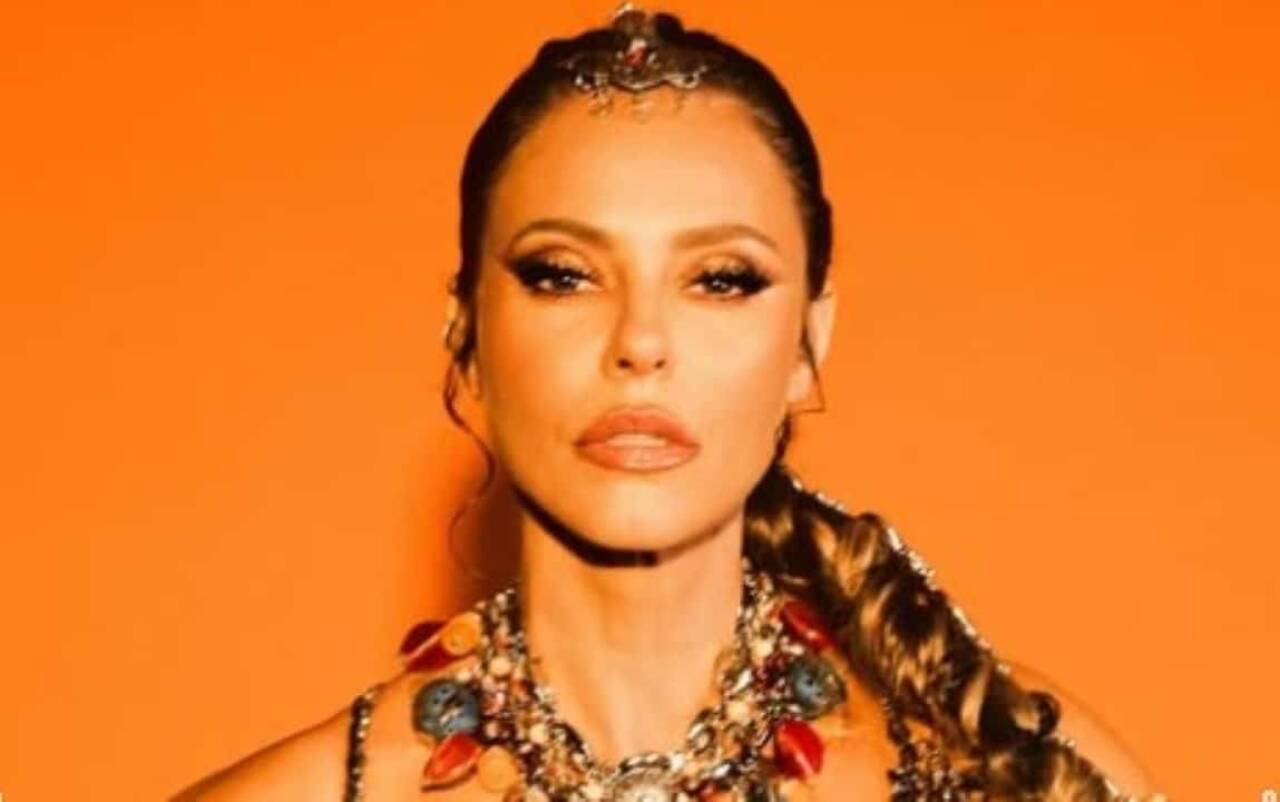 Paolla Oliveira celebra cultura paraense e reforça discurso sobre corpo livre no Carnaval 2025