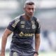Pedro Caixinha em treino do Santos no CT