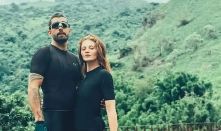 Pedro Scooby e Cintia Dicker