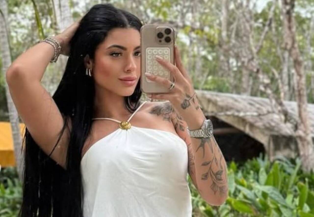 Rayane Figliuzzi, namorada de Belo é assaltada à mão armada no Shopping Nova América, no Rio, com carro de luxo levado