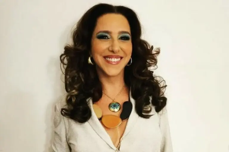 Renata Castro Barbosa