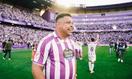 Ronaldo na comemoração da subida do Valladolid