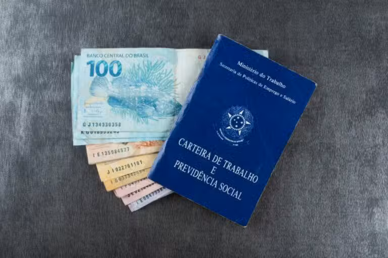Salário Carteira de Trabalho