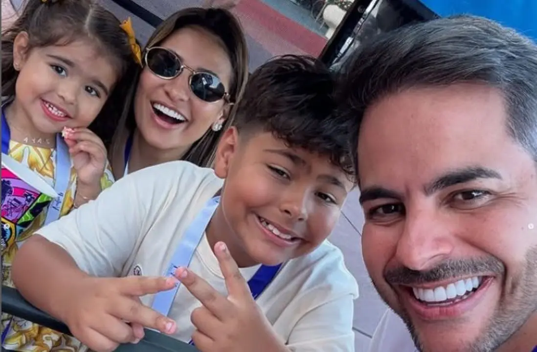 Simone Mendes e família
